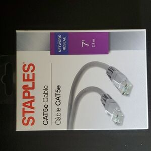 Staples Cat5e 7 foot cable